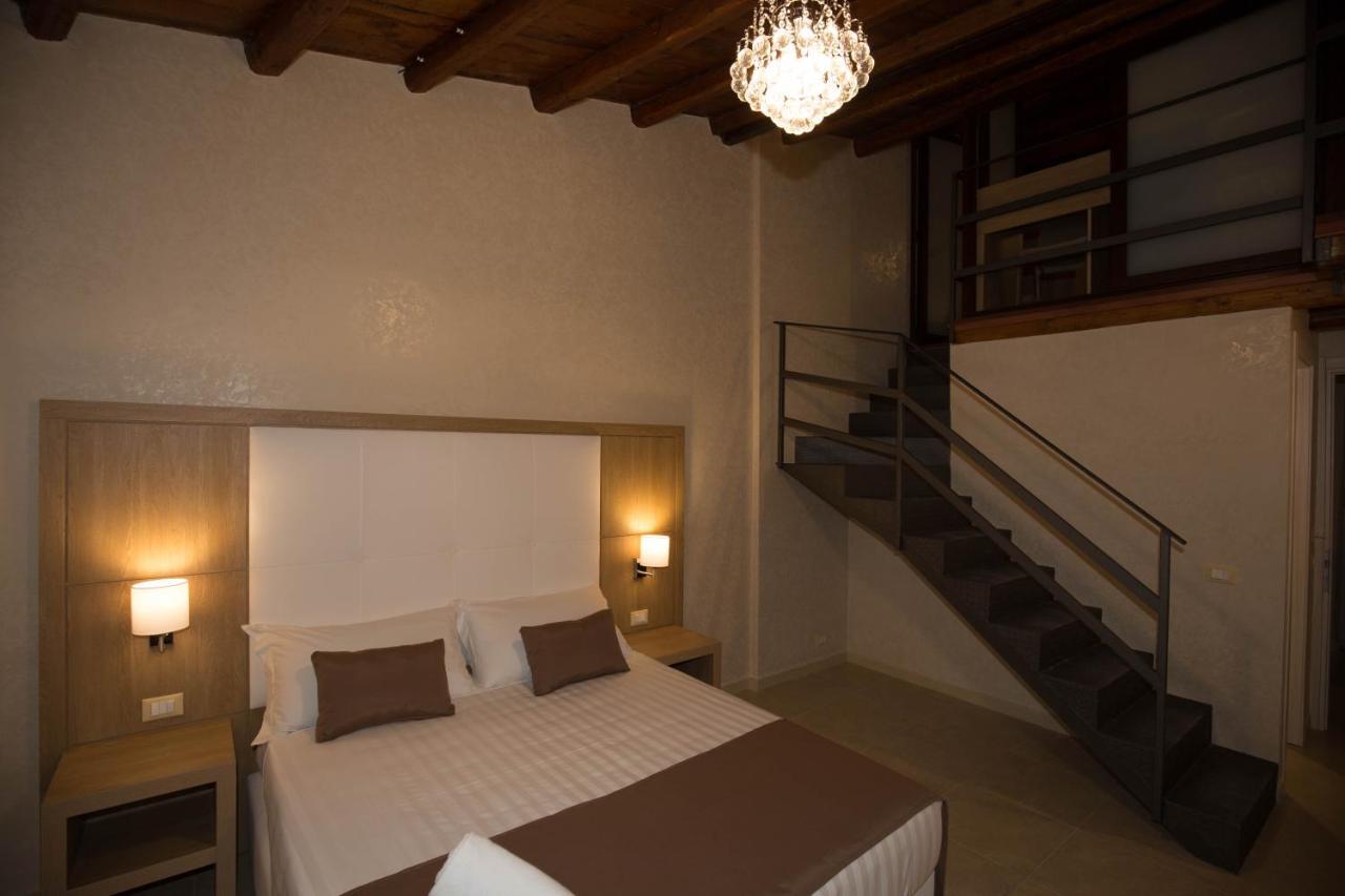 B&B La Serenissima Palermo Bagian luar foto
